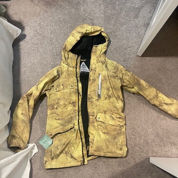 Travis Rice First Class Gore-Tex Shell Jacket - Picture 6 of 11